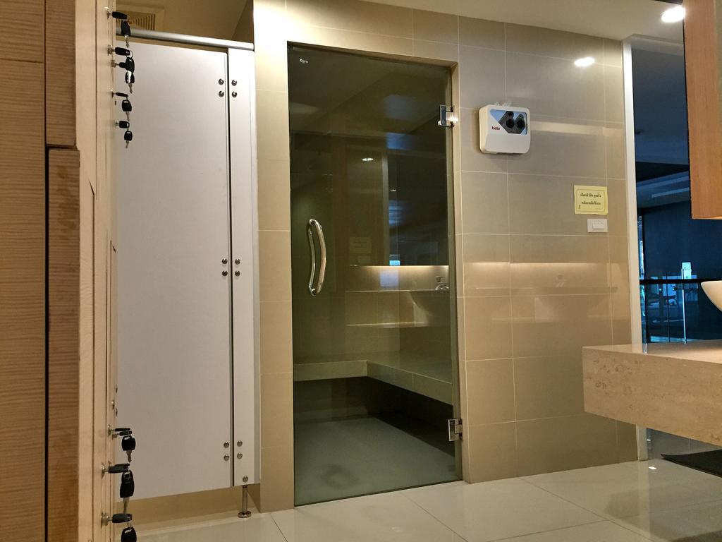 Cozy Studio Walk To Bts Free Wi-Fi Great Location Bangkok Kültér fotó