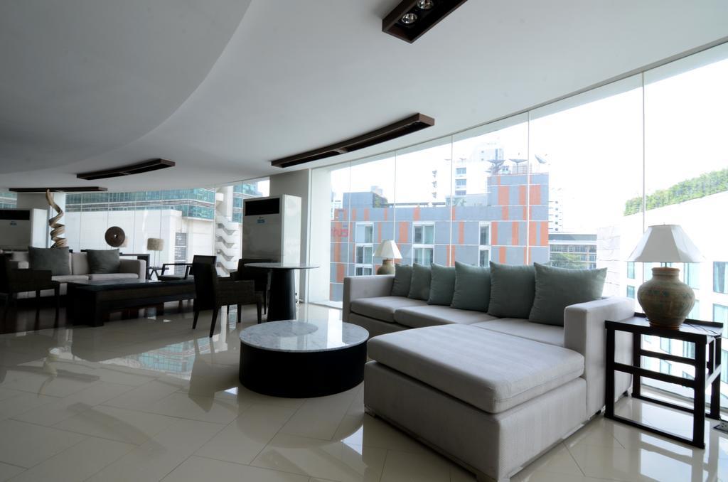 Cozy Studio Walk To Bts Free Wi-Fi Great Location Bangkok Kültér fotó